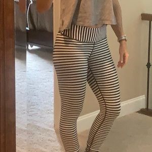 Lululemon wunder under striped leggings size 4